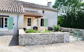 Maison de 3 chambres avec jardin clos a Saint Germier